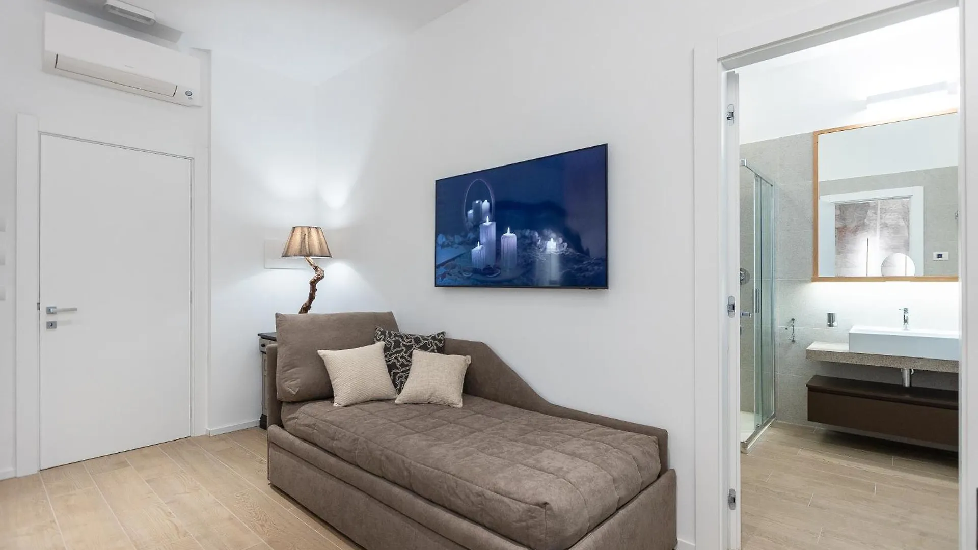 Ariosto'S Luxury Rooms Rome 0*,