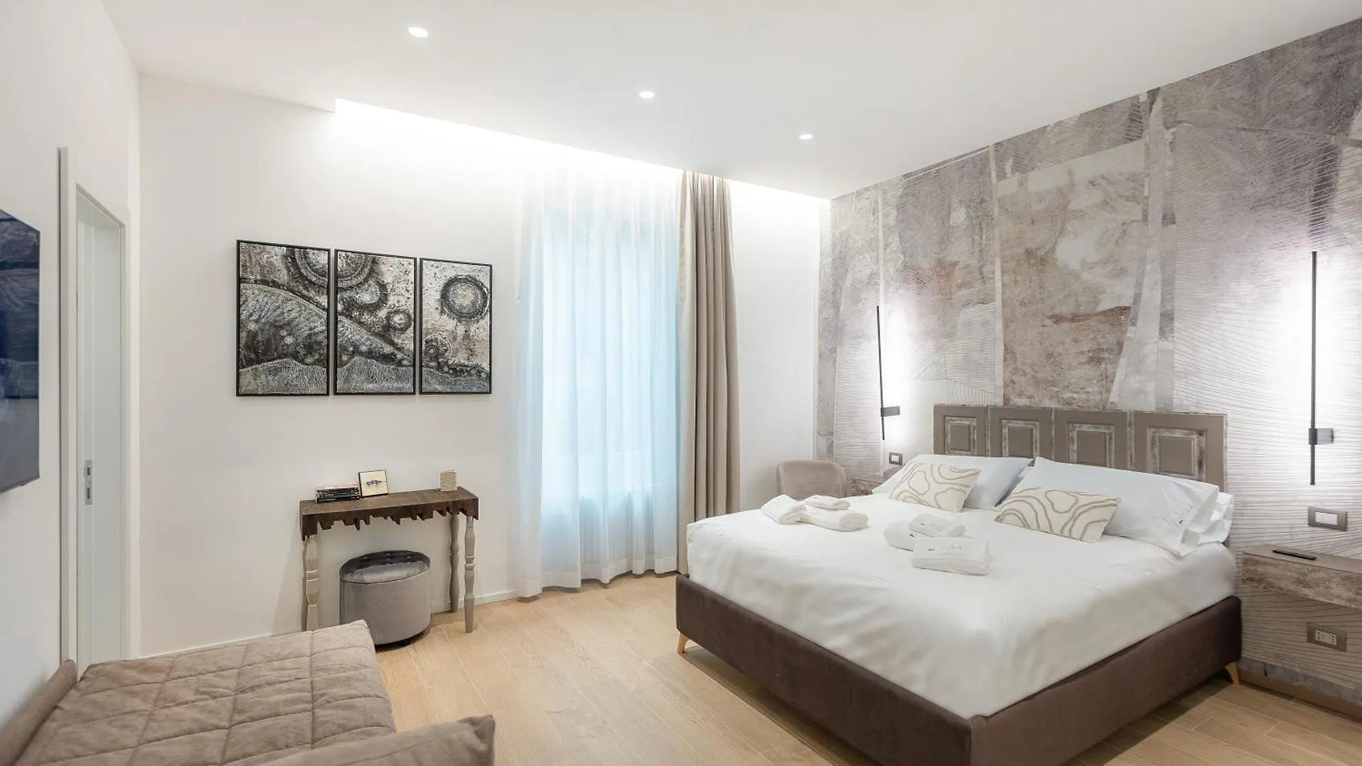 Ariosto'S Luxury Rooms Rome 0*,  Italy