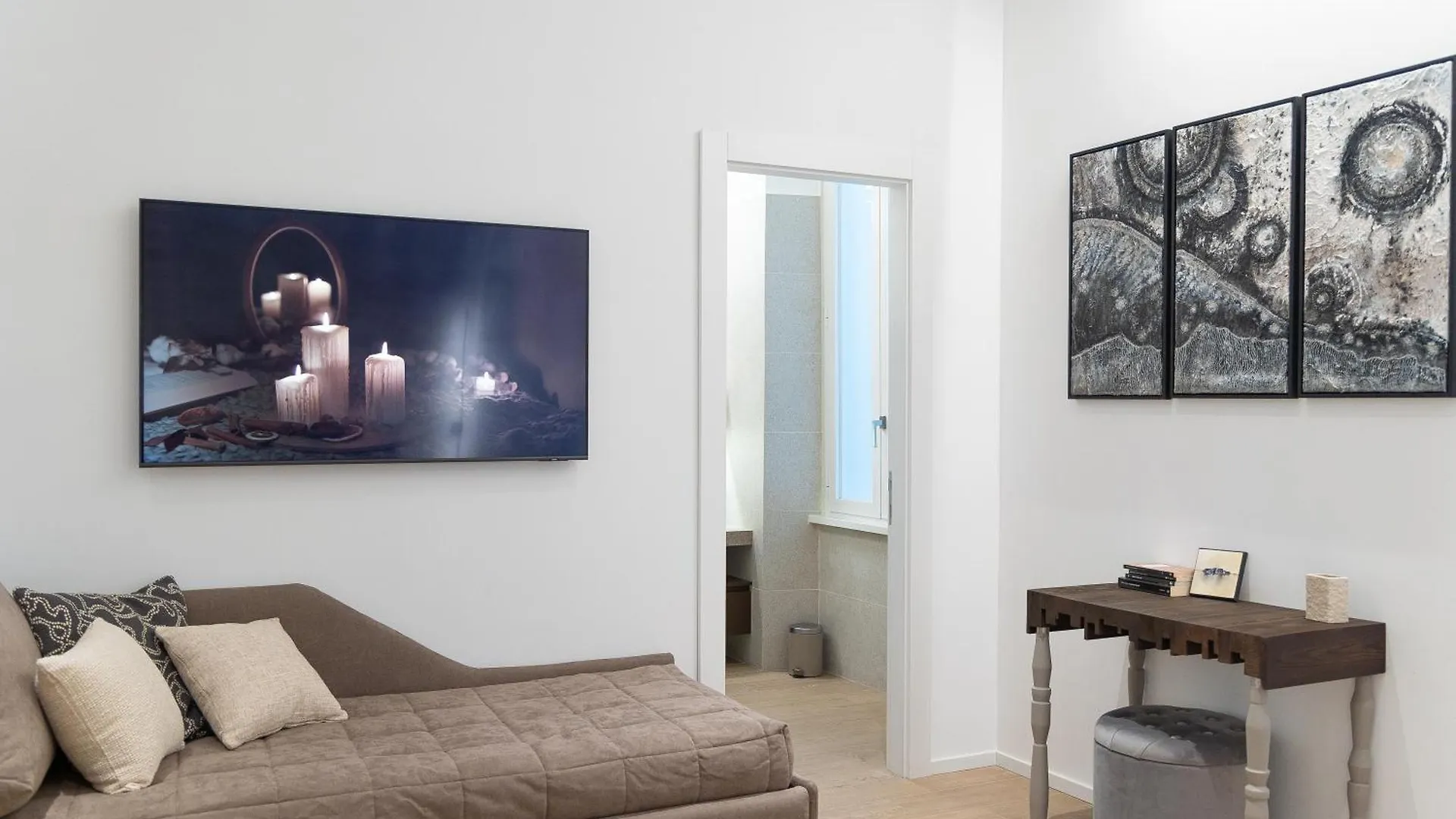 Ariosto'S Luxury Rooms Rome 0*,  Italy